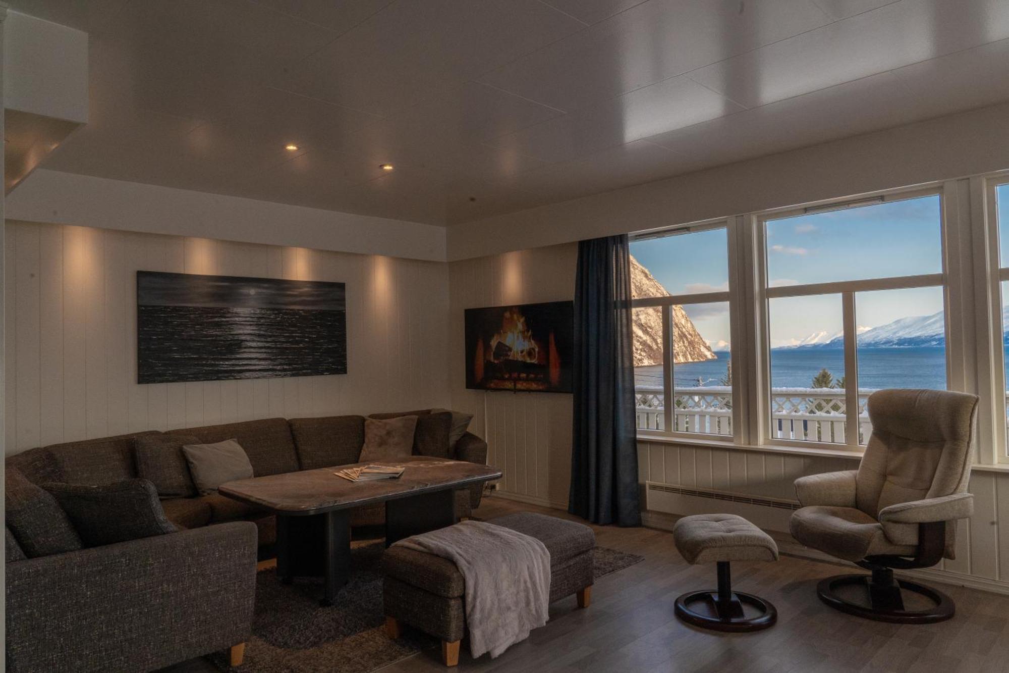 Lyngen Aurora House Villa Koppangen Ngoại thất bức ảnh